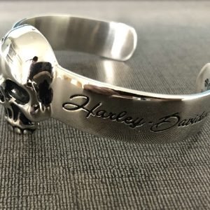 Harley Davidson carved skull Bracelet
