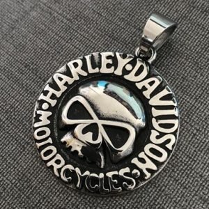 Harley Davidson carved skull Pendant